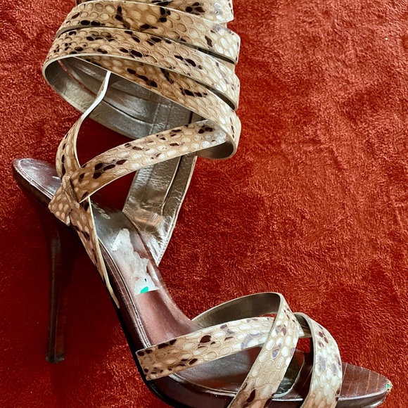 MARCIANO Strappy SNAKESKIN Print LEATHER Sole Sandal HEELS Size 7M - Picture 10 of 10